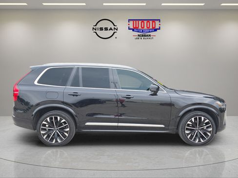 Used 2025 Volvo XC90 B6 Plus AWD/4WD image 2