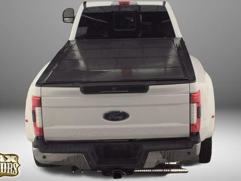 Used 2017 Ford F450 Lariat w/ Lariat Ultimate Package image 13