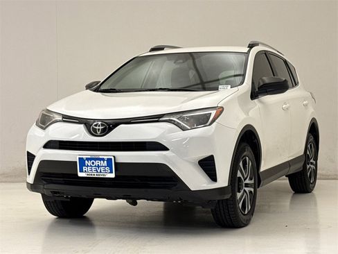 Used 2017 Toyota RAV4 LE image 2
