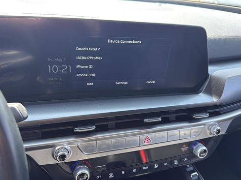 Used 2025 Kia Telluride S AWD/4WD image 17