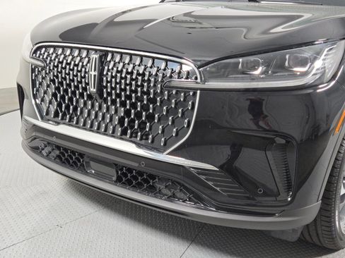 New 2026 Lincoln Aviator Reserve AWD/4WD image 10