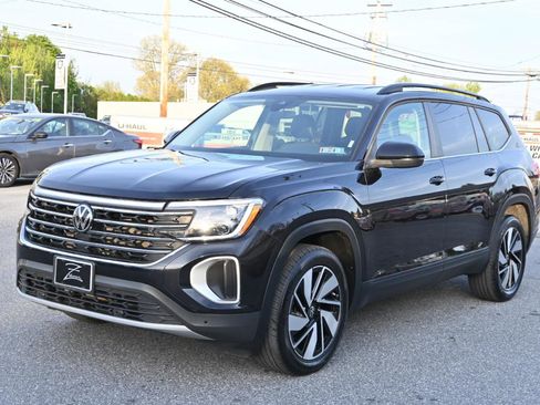 Used 2024 Volkswagen Atlas SE AWD/4WD image 7