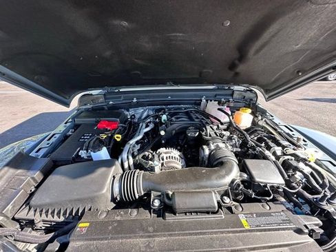 Used 2026 Jeep Gladiator Rubicon AWD/4WD image 16