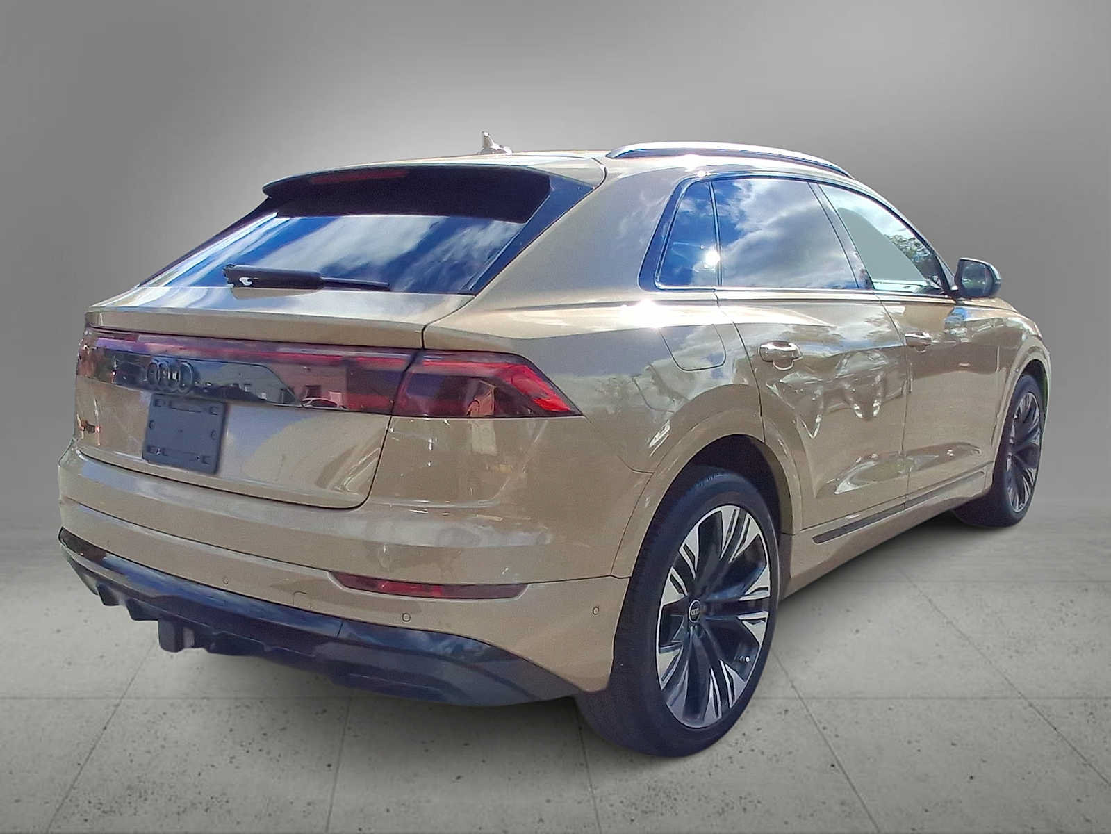 Certified 2025 Audi Q8 Prestige AWD/4WD image 8