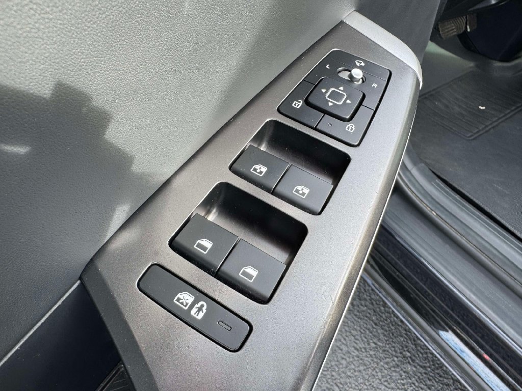 Certified 2022 Kia EV6 Wind AWD/4WD image 17