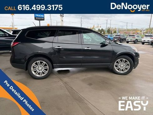 Used 2015 Chevrolet Traverse LT w/ Style and Technology Package AWD/4WD image 6