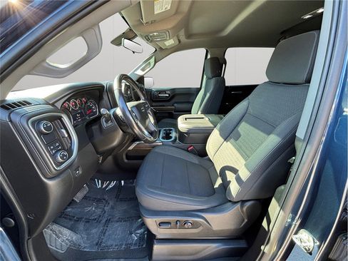 Used 2022 Chevrolet Silverado 1500 RST image 2