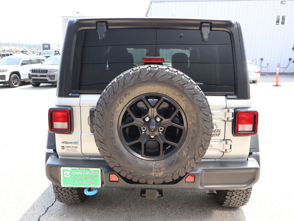 Used 2024 Jeep Wrangler Unlimited AWD/4WD image 4