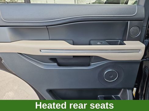 Used 2023 Ford Expedition Limited image 30