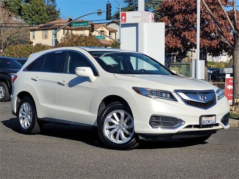 Used 2017 Acura RDX Technology Package image 2