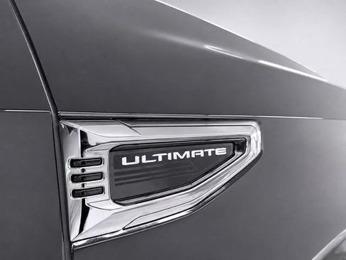 Used 2025 GMC Yukon Denali Ultimate AWD/4WD image 11