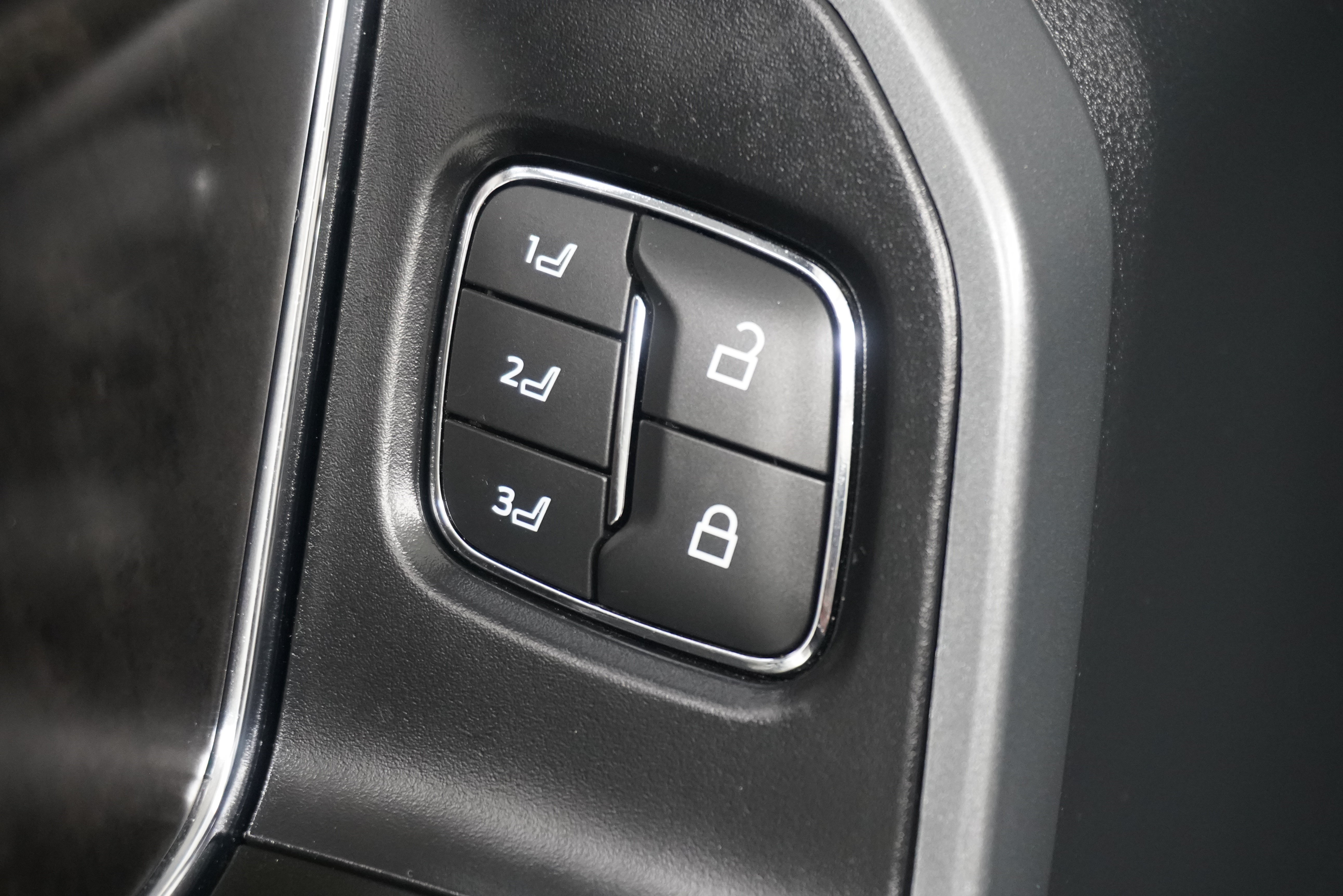 Used 2021 Ford F150 Lariat w/ Equipment Group 502A High AWD/4WD image 19