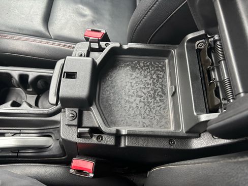 Used 2021 Jeep Wrangler Unlimited Rubicon w/ Xtreme Recon 35" Tire Package image 29