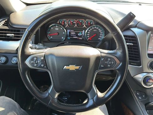 Used 2018 Chevrolet Suburban Premier AWD/4WD image 10