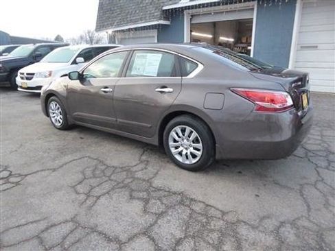 Used 2014 Nissan Altima 2.5 S w/ Display Audio Package image 8
