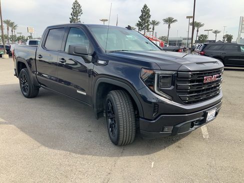 Used 2023 GMC Sierra 1500 Elevation image 3