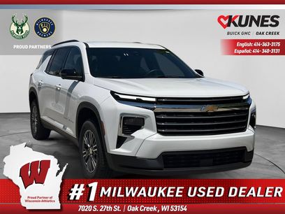 Used 2024 Chevrolet Traverse LT