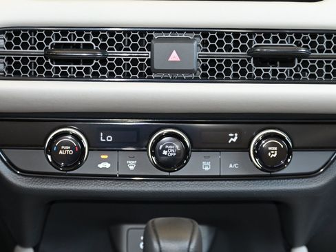 New 2026 Honda HR-V LX image 15