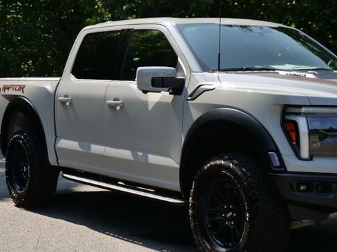 Used 2026 Ford F150 Raptor AWD/4WD image 47