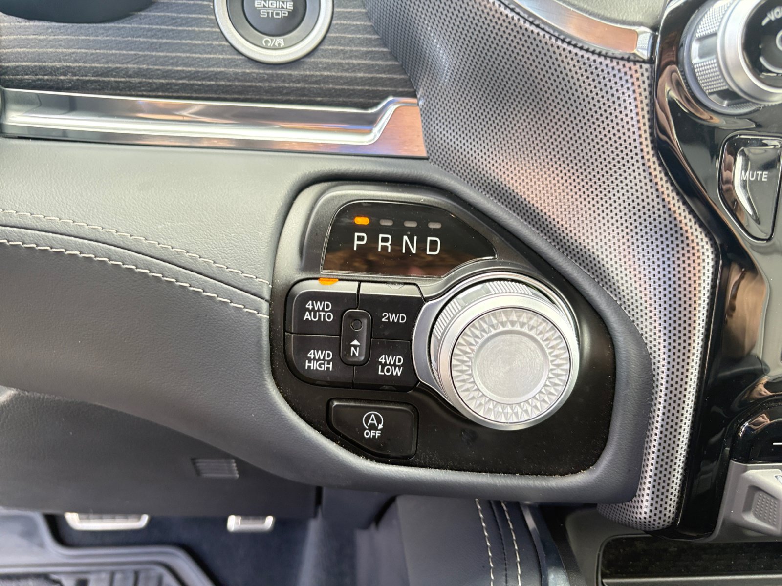 Used 2024 RAM 1500 Limited AWD/4WD image 20