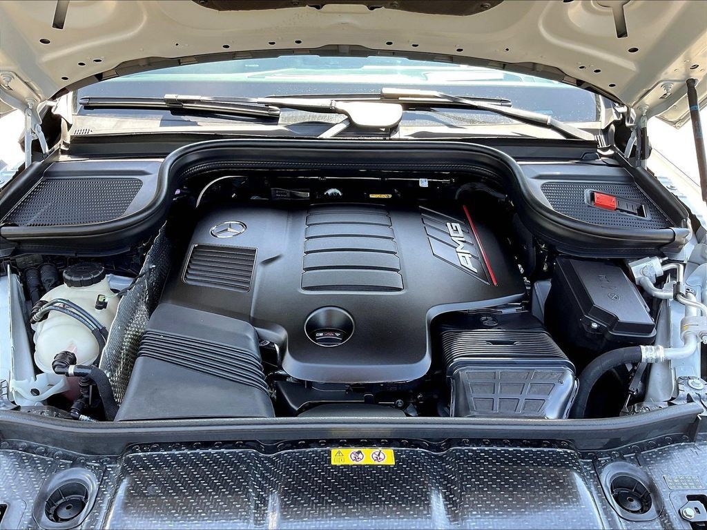 Certified 2025 Mercedes-Benz GLE 53 AMG 4MATIC image 31