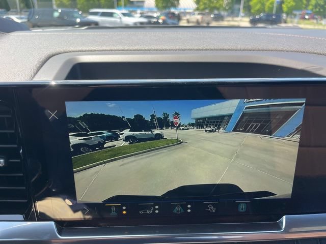 New 2026 Chevrolet Silverado 2500 High Country w/ Technology Package AWD/4WD image 32
