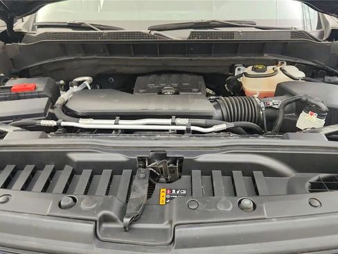 Used 2023 Chevrolet Silverado 1500 LT AWD/4WD image 20
