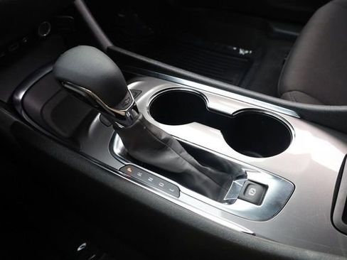 Used 2024 Chevrolet Malibu LT image 15