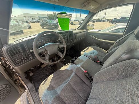 Used 2003 Chevrolet Silverado 2500 W/T AWD/4WD image 10