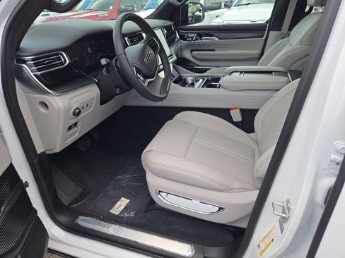 New 2026 Jeep Grand Wagoneer Summit AWD/4WD image 22