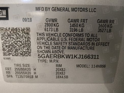 Used 2019 Buick Enclave Essence w/ LPO, Cargo Package image 33