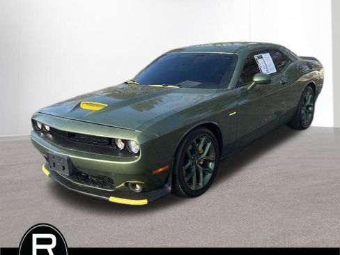 Used 2022 Dodge Challenger R/T w/ Driver Convenience Group image 1