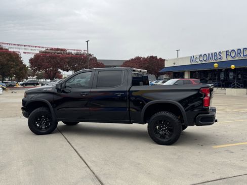 Used 2024 Chevrolet Silverado 1500 ZR2 w/ Technology Package image 11
