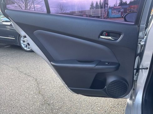 Used 2017 Toyota Prius Prime Advanced image 20