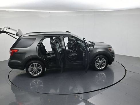 Used 2018 Ford Explorer XLT w/ Equipment Group 202A FWD image 51
