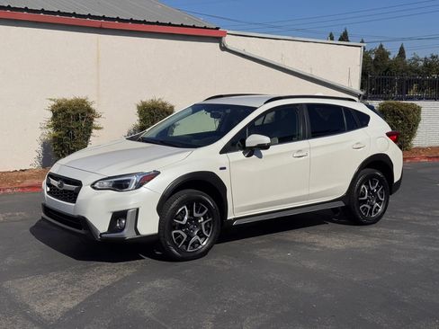 Used 2020 Subaru Crosstrek Hybrid w/ Popular Package #3 AWD/4WD image 2