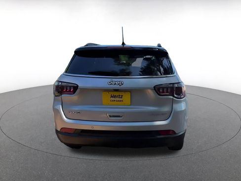 Used 2025 Jeep Compass Limited AWD/4WD image 11