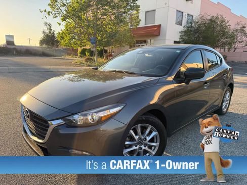 Used 2018 MAZDA MAZDA3 Sport image 17