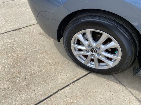 Used 2014 MAZDA MAZDA3 i Touring image 30