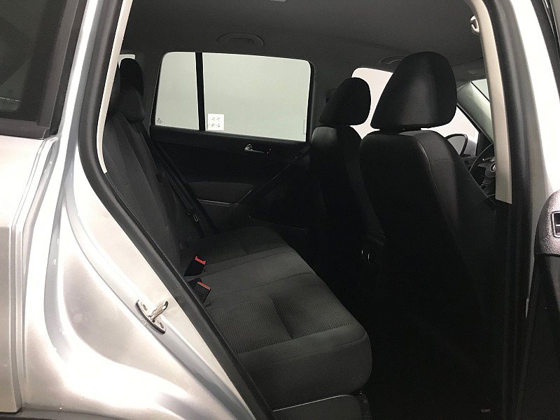 Used 2017 Volkswagen Tiguan Limited w/ Alloy Wheels Package AWD/4WD image 16