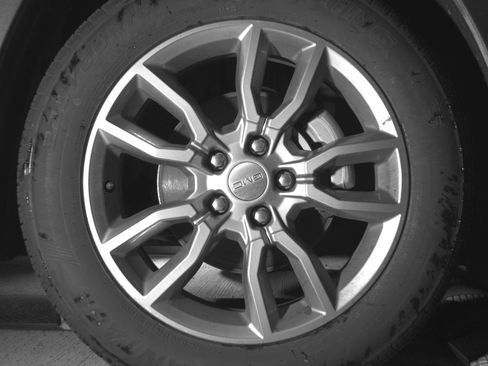 Used 2024 GMC Terrain SLT image 13