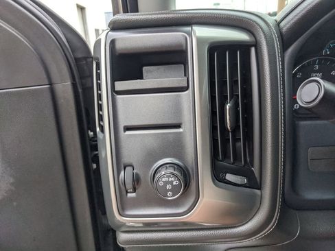 Used 2018 Chevrolet Silverado 1500 LTZ w/ LTZ Plus Package image 28