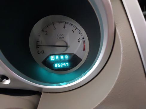 Used 2008 Chrysler Sebring Limited w/ Luxury Group image 20