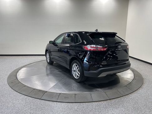 Certified 2024 Ford Edge SEL w/ Convenience Package AWD/4WD image 9