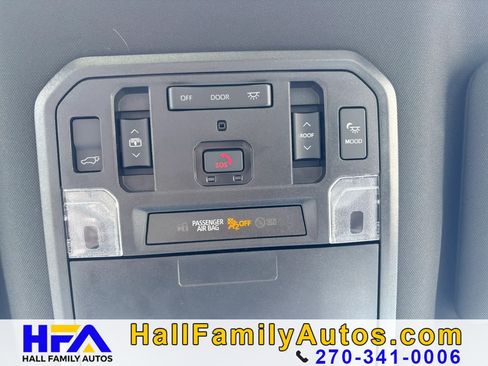 Used 2024 Toyota Sequoia Capstone AWD/4WD image 35