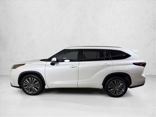 Used 2021 Toyota Highlander Platinum FWD image 8