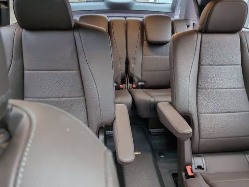 Used 2022 Mercedes-Benz GLS 450 4MATIC image 31