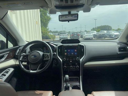 Used 2022 Subaru Ascent Touring AWD/4WD image 3