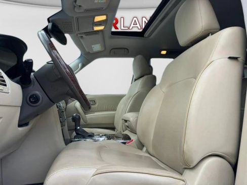 Used 2017 INFINITI QX80 2WD w/ Driver Assistance Package image 15