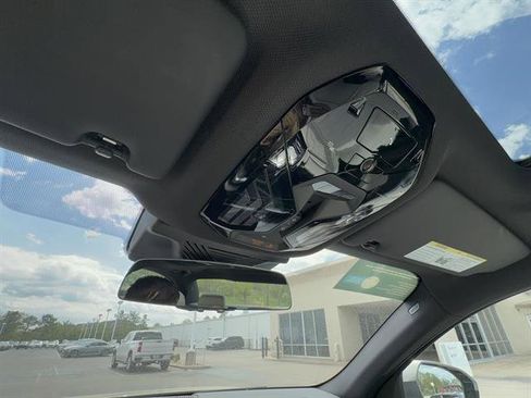 Certified 2024 BMW 530i xDrive w/ M Sport Package image 21